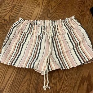 super cute striped shorts
